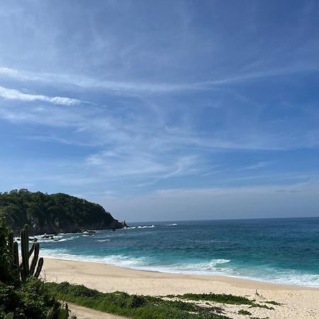 Manta Raya Hotel - Right On The Beach Cuatunalco Exterior foto